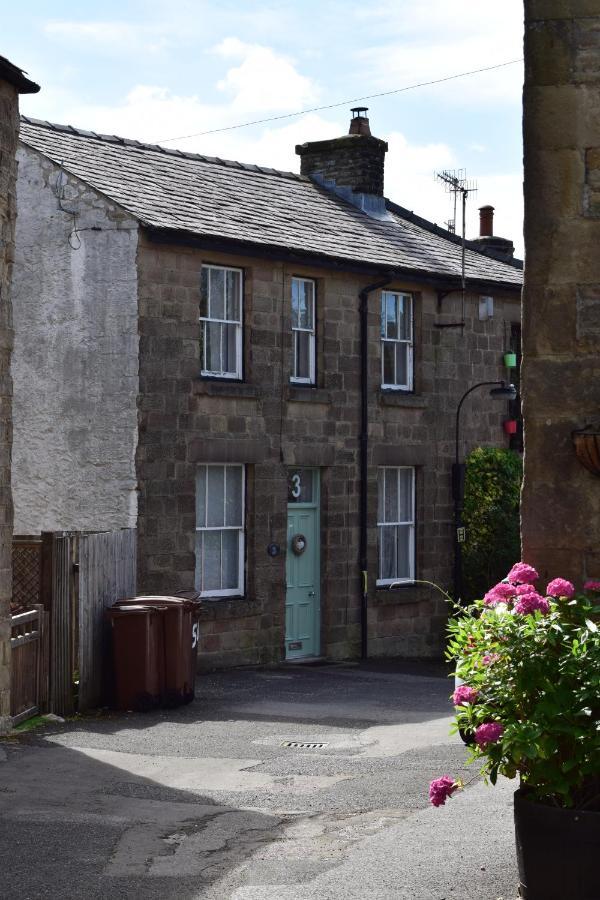 The Buxton Retreat A Luxurious 3-Storey Townhouse With Four Poster Bed And Double Jacuzzi Bath" Extérieur photo